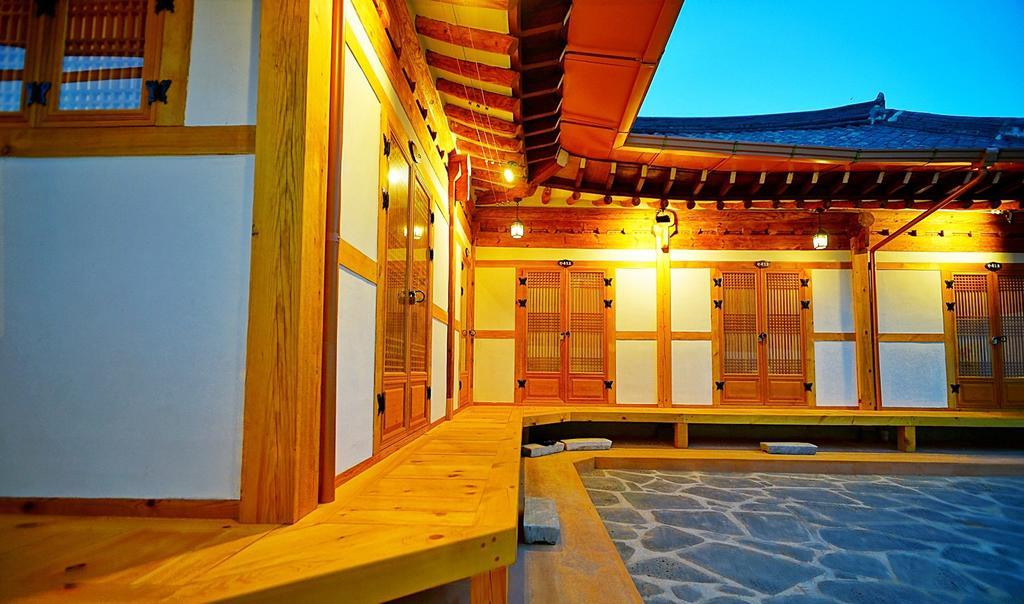 Jeonju Hanok House Hotel Exterior photo